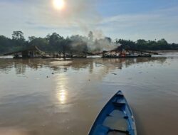 Polsek Cerenti Tertibkan Lima Rakit PETI Jenis Dompeng di Sungai Kuantan Desa Pulau Jambu
