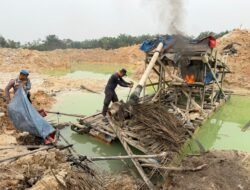 Polsek Singingi Hilir Tertibkan 3 Rakit PETI di Dua Lokasi, Seluruhnya Dimusnahkan
